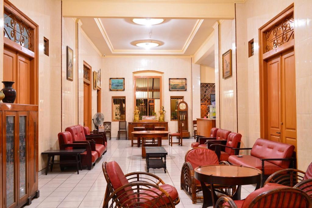Hotel Paviljoen Surabaya Eksteriør bilde